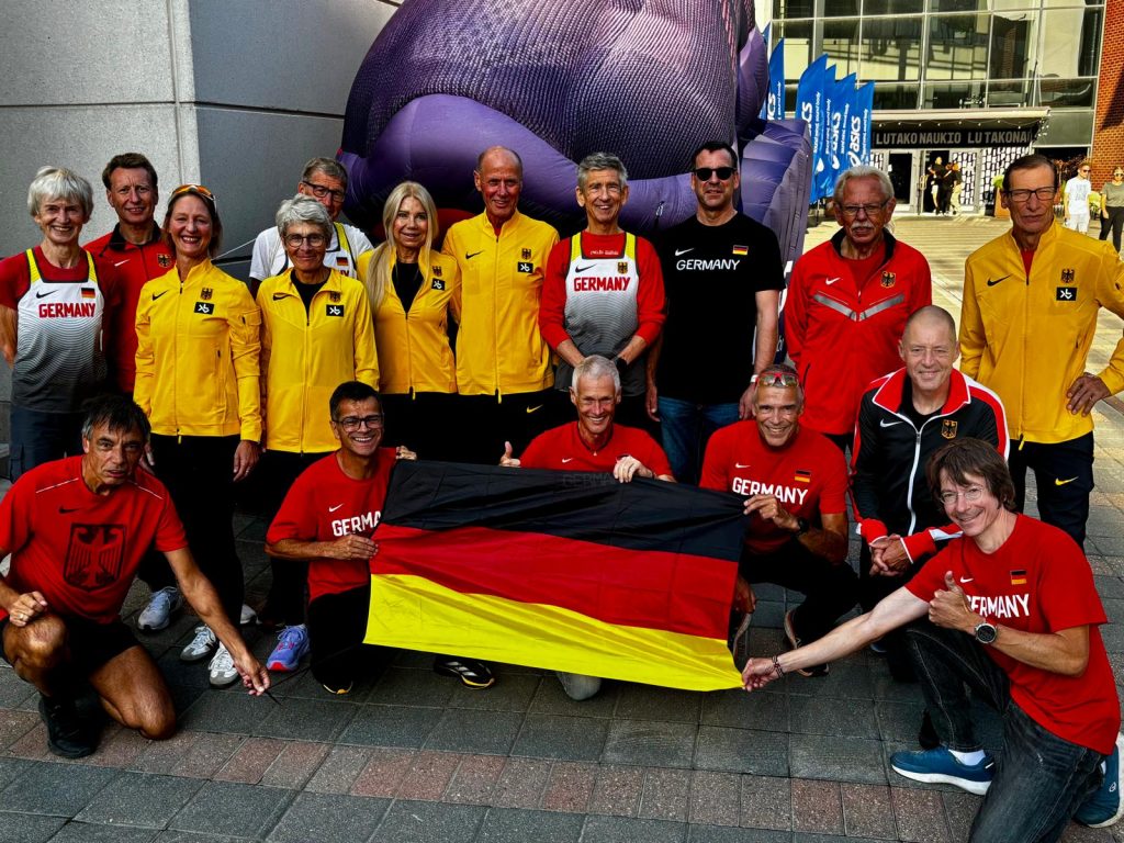 Team-Deutschland-Foto-privat Deutsches Team bei der Masters EM im Marathon in Jyväskylä, Finnland, 2025