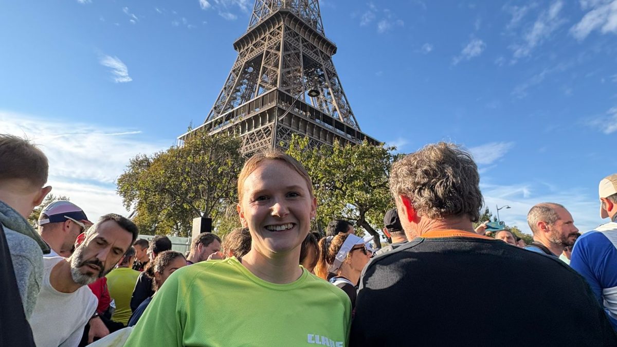 Kathleen Hollenberg, LSF Münster, bei der 46. Auflage des Laufes vom Eiffelturm zum Schloss Versailles
