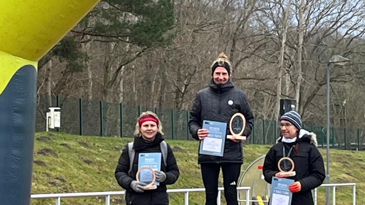 Alexandra Schoppe-Schmidt, LSF MastersTeam, Bildmitte, Binzer Silvesterlauf, Foto: privat