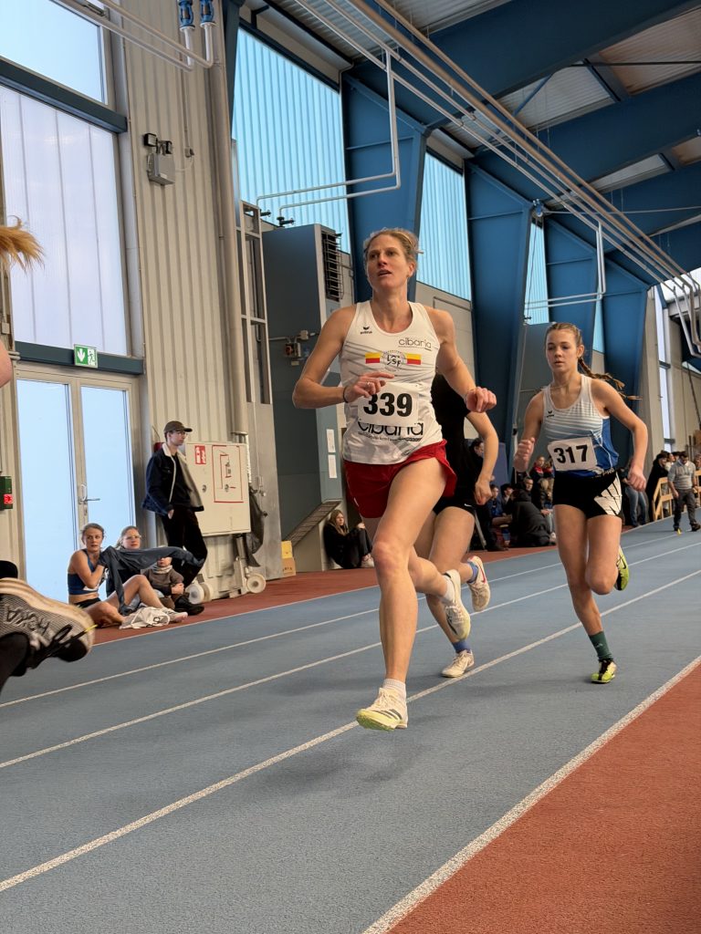 IMG_1051 Alexandra Schoppe-Schmidt, LSF Münster, 800 m, Hallenkreismeisterschaften, Münster, 2026, Foto: M. Holtkötter