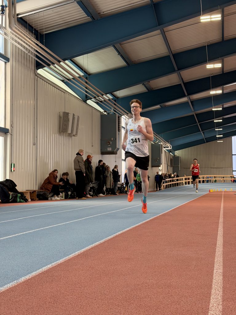 IMG_1068 Frederik Taube, LSF Münster, 800 m, Hallenkreismeisterschaften, Münster, 2026, Foto: M. Holtkötter