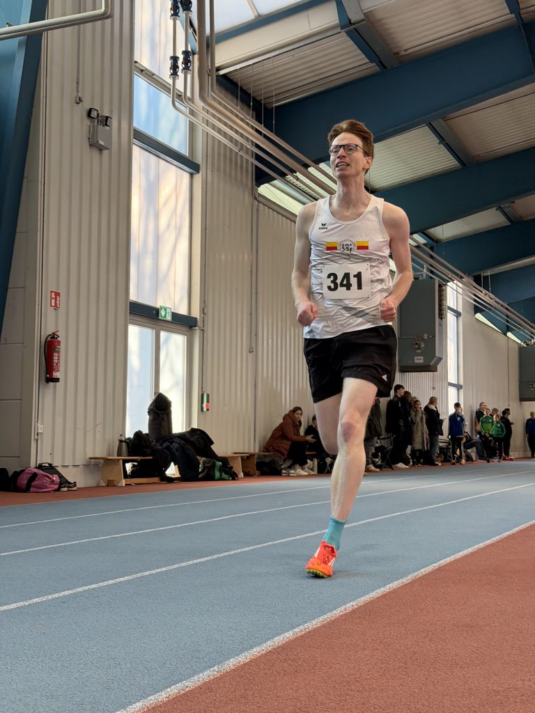 IMG_1069 Frederik Taube, LSF Münster, 800 m, Hallenkreismeisterschaften, Münster, 2026, Foto: M. Holtkötter