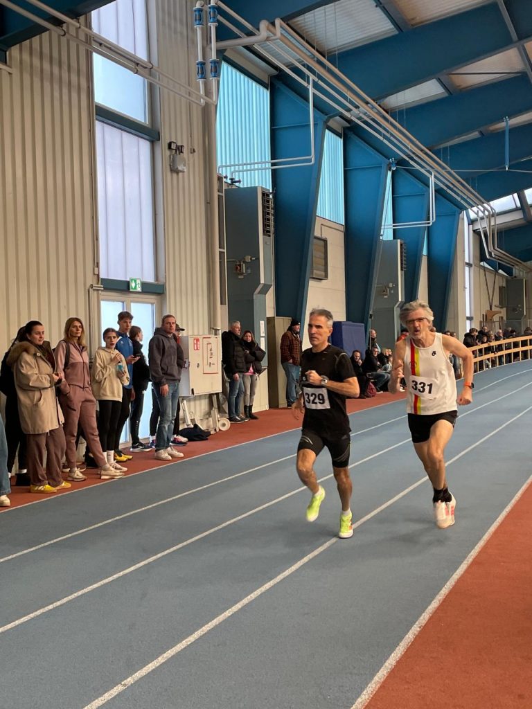 a5978abd-0804-4ead-a811-0eaa47a0c471 Antonio Henrique und Michael Holtkötter, LSF Münster, 800 m, Hallenkreismeisterschaften, Münster, 2026, Foto: A. Ringbeck