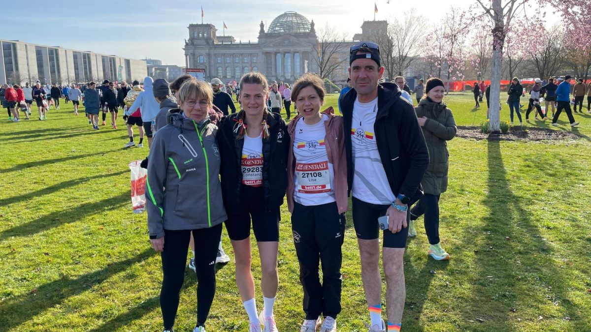 Anna Ringbeck, Constanze Phielipp, Kristin Möse und Leander Stumme, LSF Münster, beim Berliner Halbmarathon 2026