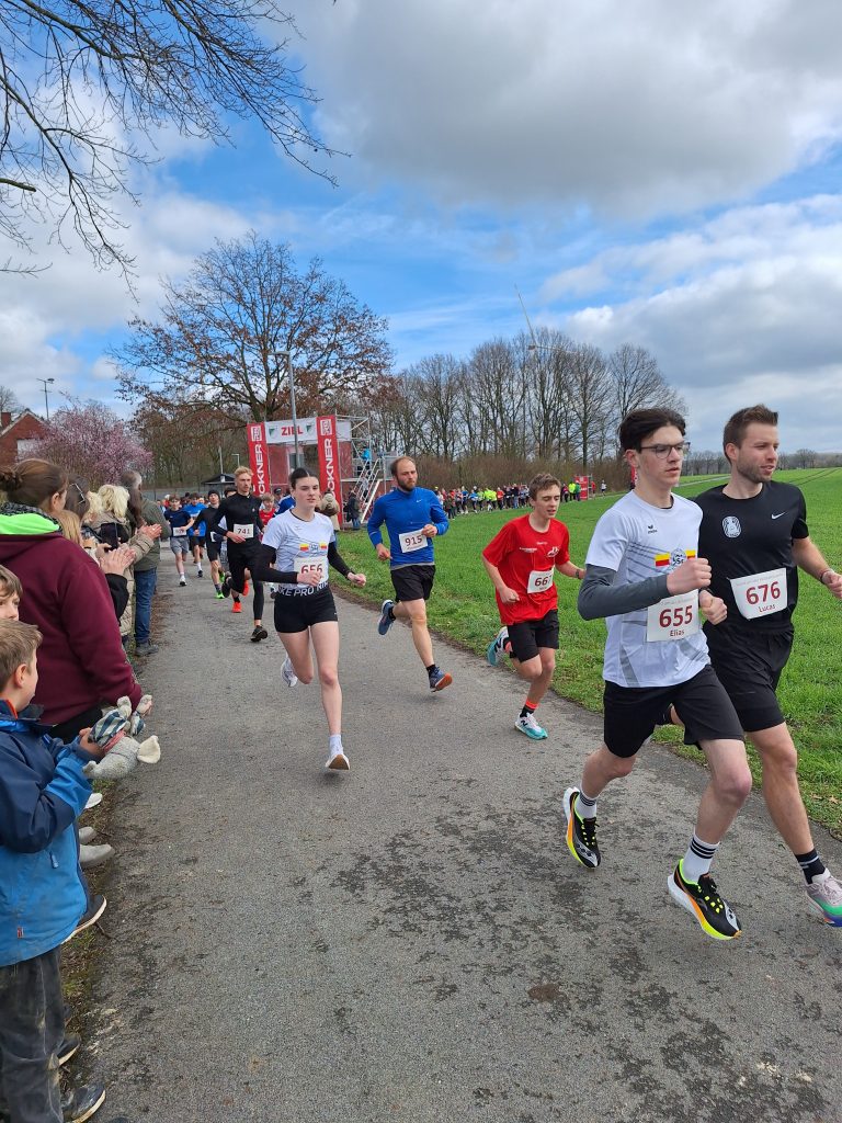 Elias-Emilia-Hülsbusch Elias und Emilia Hülsbusch, LSF Münster, Lauf Rund um die Wibbeltkapelle 2026, Foto: M. Hülsbusch