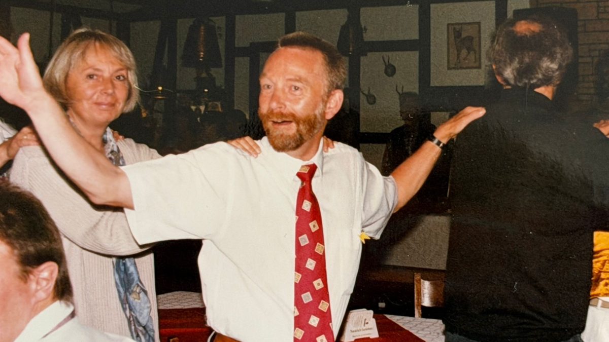 Uli Budde, unser Gründungsmitglied, gut gelaunt bei der Feier zum 10-jährigen Vereinsjubiläum.