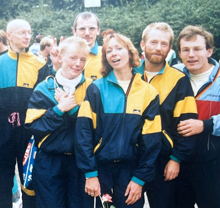 Uli-Budde-Gruppe Ein Erinnerungsfoto an den Berlin-Marathon. Mit dabei v.l.: Jürgen Tetzlaff, Eva Wulfheide, Friedhelm Hirche, Ruth Lutz, Uli Budde und Ewald Fikus.