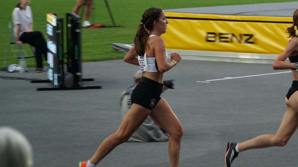 Lisa Krell, LSF ProTeam, mit Bestleistung die 5.000 m bei den Deutschen Meisterschaften U23 beendet. Foto: Oliver Qiu.