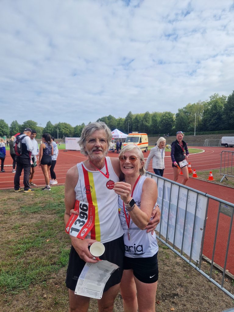 e4ba4041-0739-4407-92a5-373428b30068 Anne und Michael Holtkötter, LSF Münster nach dem 5-km-Lauf in Gladbeck 2026, Foto: Dennis Kerkenhoff.